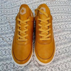 Six Hundred Four Alexander Sneakers.  Size 5.5.  NIB